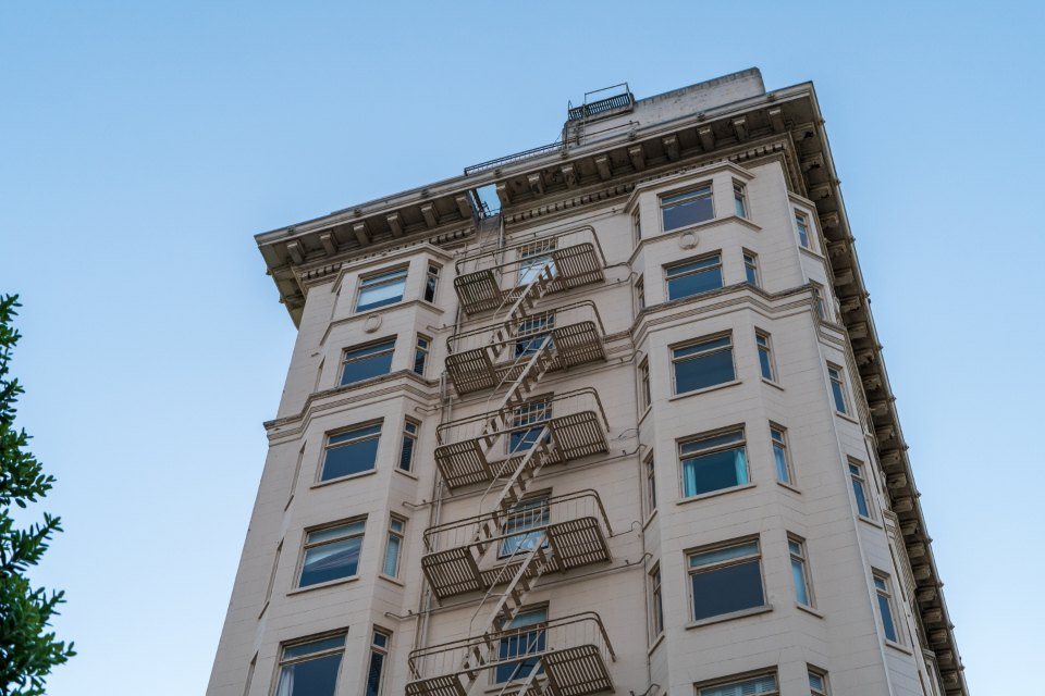 2-Bedroom Apartment near Central Market