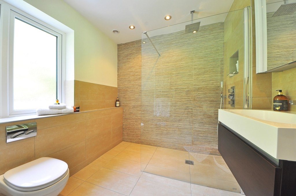 2-Bedroom Apartment near Central Market